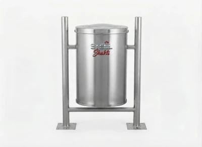 Single Pole Mounted Dustbin with Lid